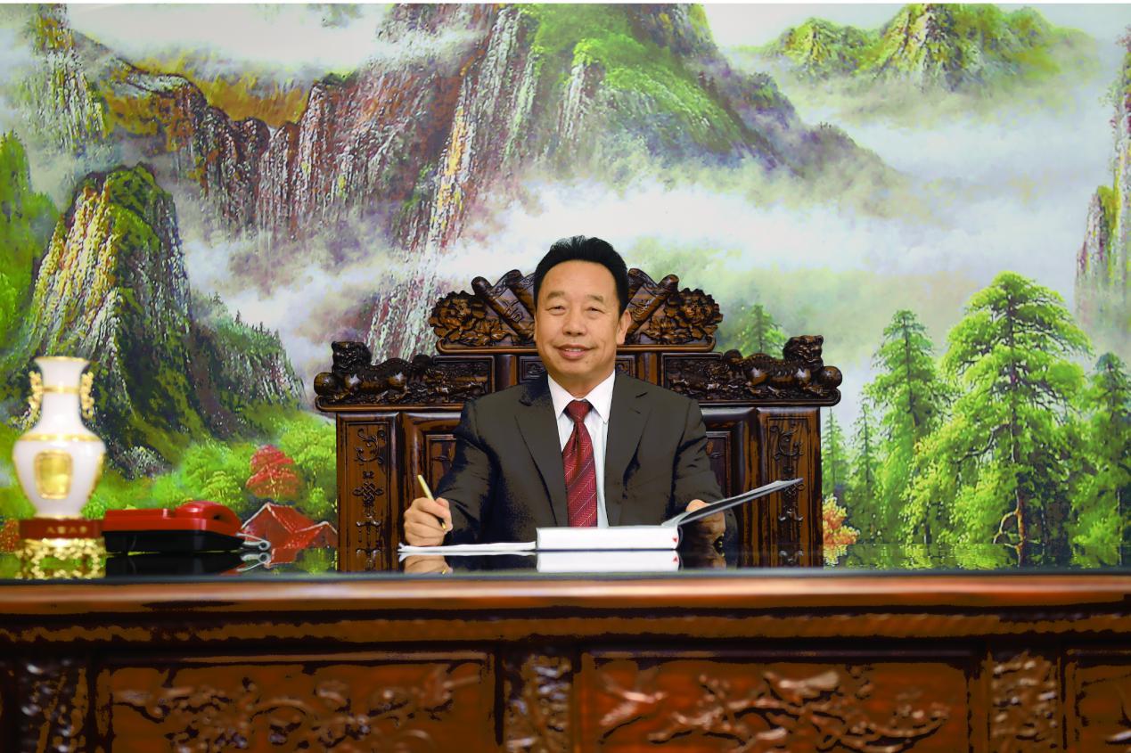 董事長.jpg 董事長.jpg